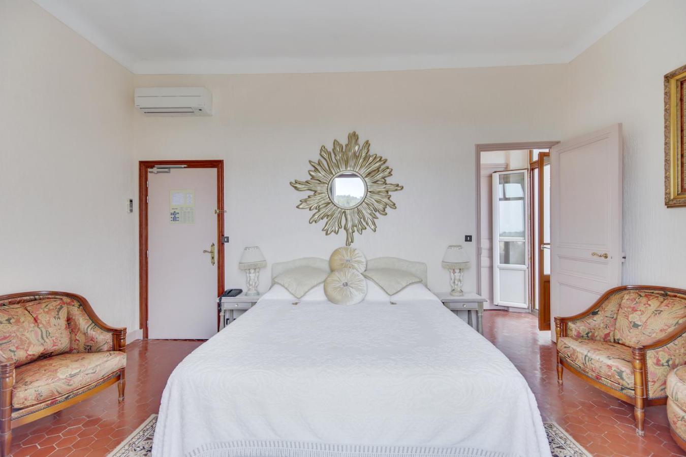 Le Chateau De Mei Lese La Croix-Valmer Room photo
